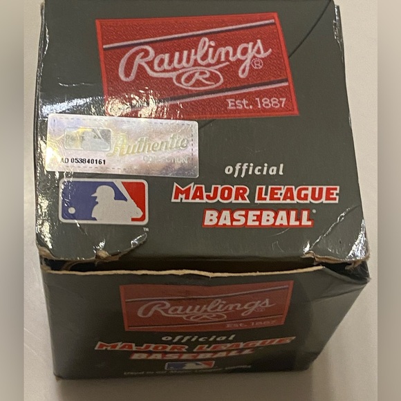 Authentic Don Mattingly Autographed MLB Official Baseball from 1990’s - Picture 4 of 8